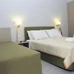 Golden Hotel 2*