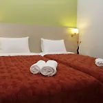 Golden Hotel Iria