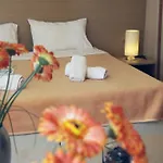 Golden Hotel
