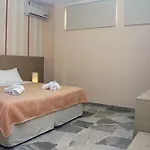 Hotel Golden Iria