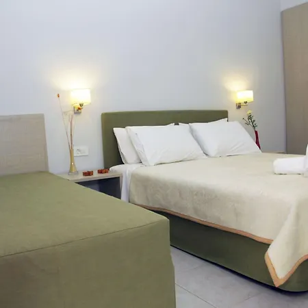 Golden Hotel 2*