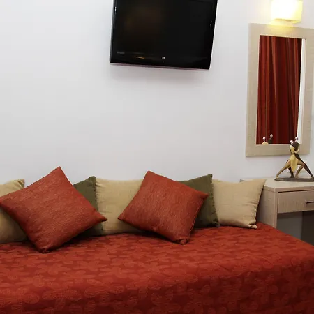 Hotel Golden 2*