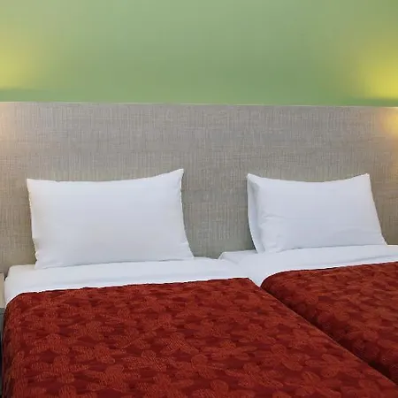 Golden Hotel Íria